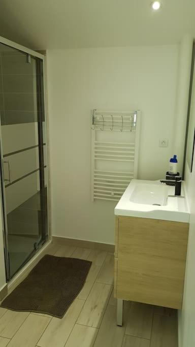 ty-yan Apartment Tours Bagian luar foto